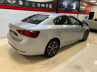 Toyota Avensis 1.8 140 Advance Multidrive