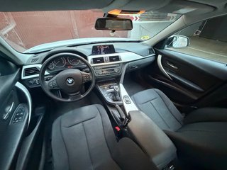 BMW 318D 143cv. F30 2013