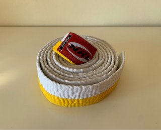 Cinturón blanco-amarillo Artes Marciales - 290 cm