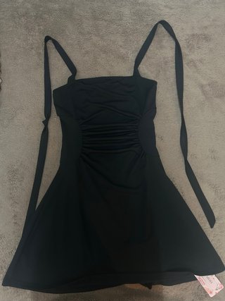 Vestido negro Shein tirantes