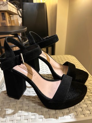 Sandalias Uterqüe negras tacón plataforma
