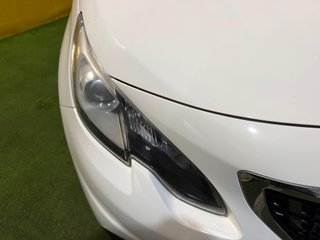 PEUGEOT 2008 1.2 VTI 82 CV UNICO DUEÑO