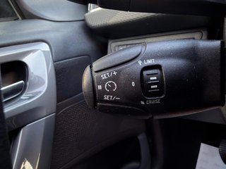 PEUGEOT 2008 1.2 VTI 82 CV UNICO DUEÑO