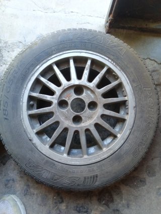 5 Llanta Renault 21