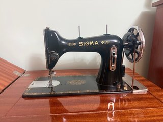 Máquina de coser SIGMA mod A