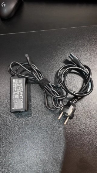 Portátil HP 15s-fq123ns Gris/Plata