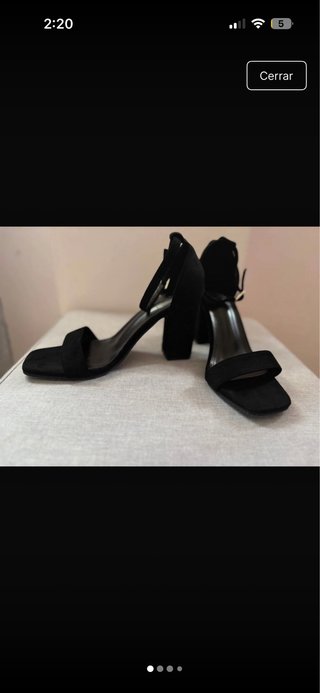 Zapatos de tacón negros  NUEVOS
