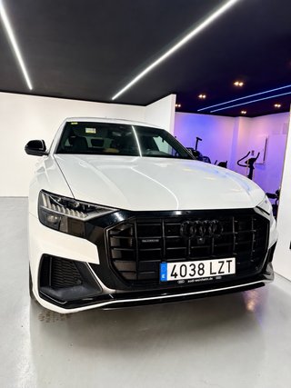 Audi Q8 50 TDI quattro Black Line Sline [FULL]