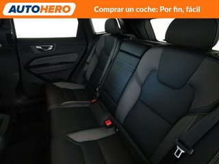 Volvo XC60 2.0 B4 Mild-Hybrid R Design 2WD