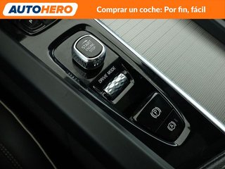 Volvo XC60 2.0 B4 Mild-Hybrid R Design 2WD