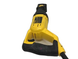 sierra sable dewalt dwe305