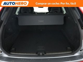 Volvo XC60 2.0 B4 Mild-Hybrid R Design 2WD