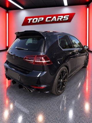 Volkswagen Golf r300