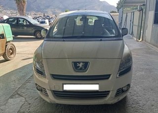 Paragolpes trasero peugeot 5008 premium 464066