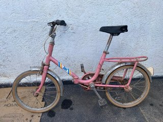 Bicicleta Clásica Roja Plegable