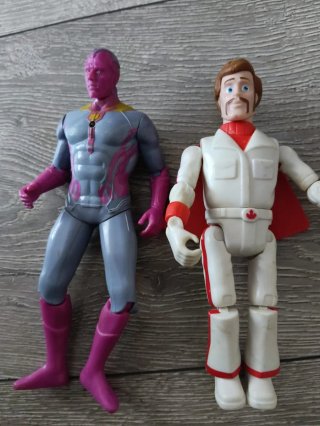 Muñecos PVC (3)
