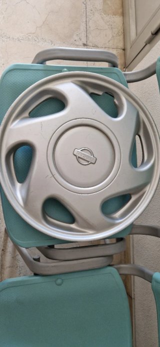 Tapacubos Nissan