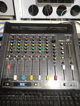Mesa de mezclas MAG-25I