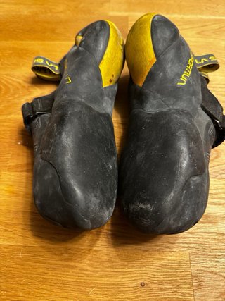 La Sportiva Theory - Pies de Gato Escalada