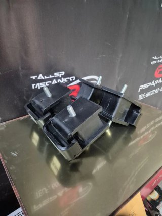 Soporte motor nissan