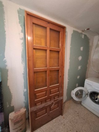Puerta Castellana Madera con Cristal de 72,5 x 203
