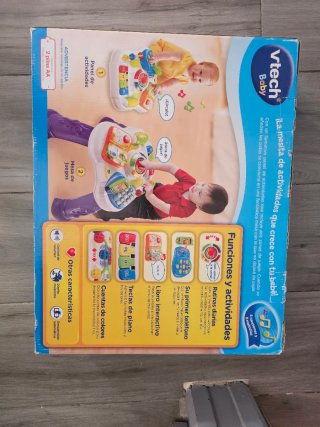 Mesita infantil parlanchina VTech con actividades