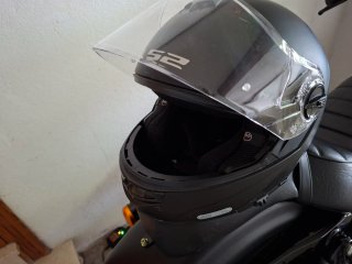 Casco Modular LS2 Negro Mate con Gafa Solar