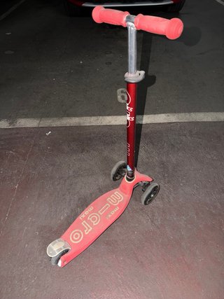Patinete Micro Maxi Rojo 3 Ruedas con luces