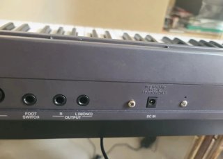 Roland E-09 Arranger Teclado