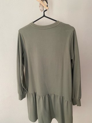 Vestido Zara verde oliva