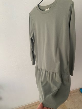Vestido Zara verde oliva