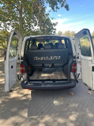 Volkswagen Transporter T5 2004