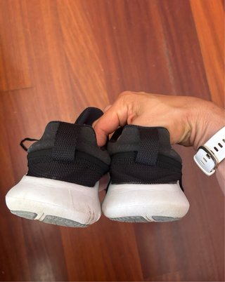 Zapatillas Nike Free Negras y Blancas