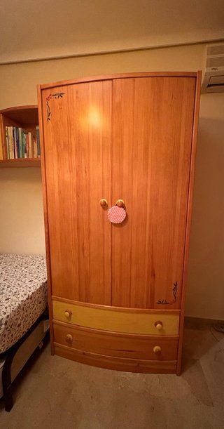 Habitación juvenil pino macizo.
