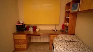 Habitación juvenil pino macizo.
