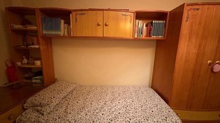Habitación juvenil pino macizo.