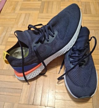 Nike Epic React Flyknit T44