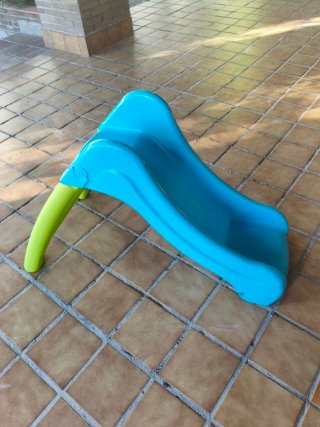 Tobogán infantil FEBER de plástico