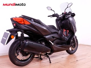 YAMAHA X-MAX 300