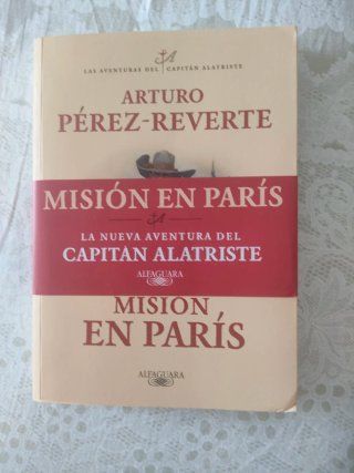 Misión En París / Mission in Paris