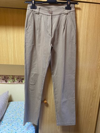 Pantalón beige talla S