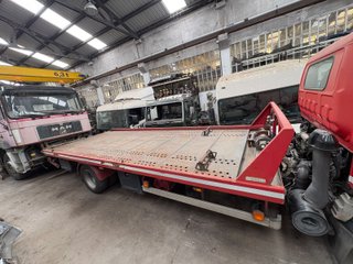 PLATAFORMA PORTAVEHICULOS CON CUCHARA MONZA 5501