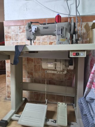 Máquina de coser industrial Pfaff