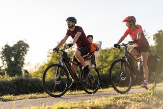 Bicicleta eléctrica de trekking aluminio monoplato 8V