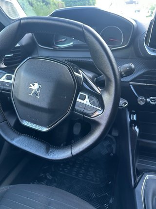 Peugeot 2008 2020