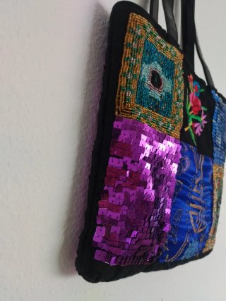 Bolso de mano multicolor con lentejuelas