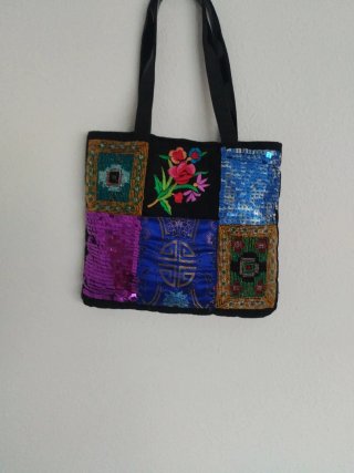 Bolso de mano multicolor con lentejuelas
