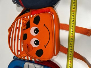 4 Mochilas infantiles pequeñitas 2€ cada una