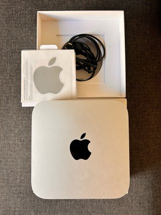 Mac mini M2