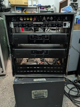 Equipo DAS R215 Subgrave 2x18 + Rack Etapas